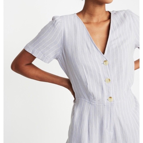 Old Navy Pants - SALE NEW 🧿 striped jumpsuit